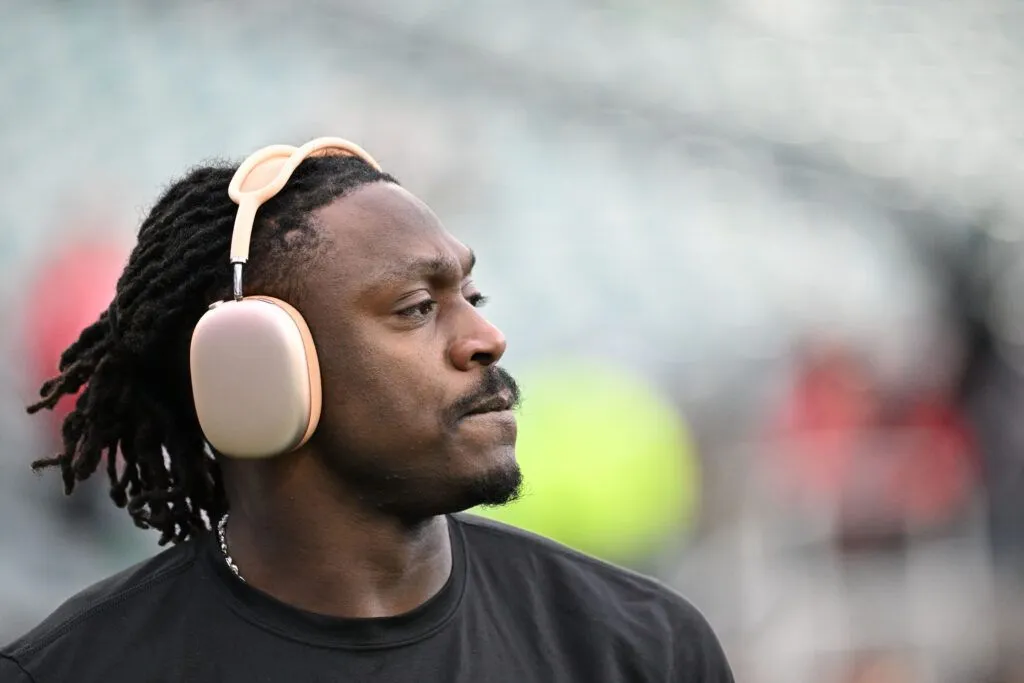 A.J. Brown Takası Sorusunda Philadelphia Eagles'tan Şaşırtan Hamle: Pazarlık Fiyatı ve Yankıları