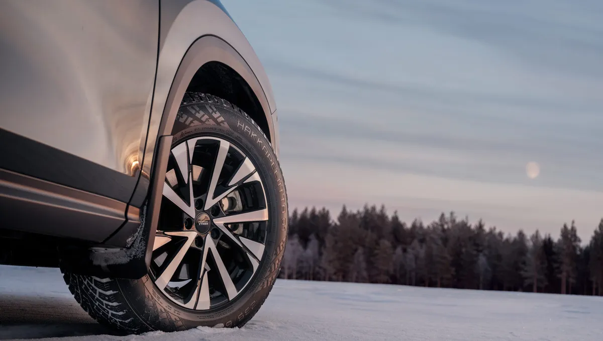 Nokian Hakkapeliitta 01: Sıcaklığa Duyarlı Akıllı Dişli Kış Lastiği Tanıtıldı