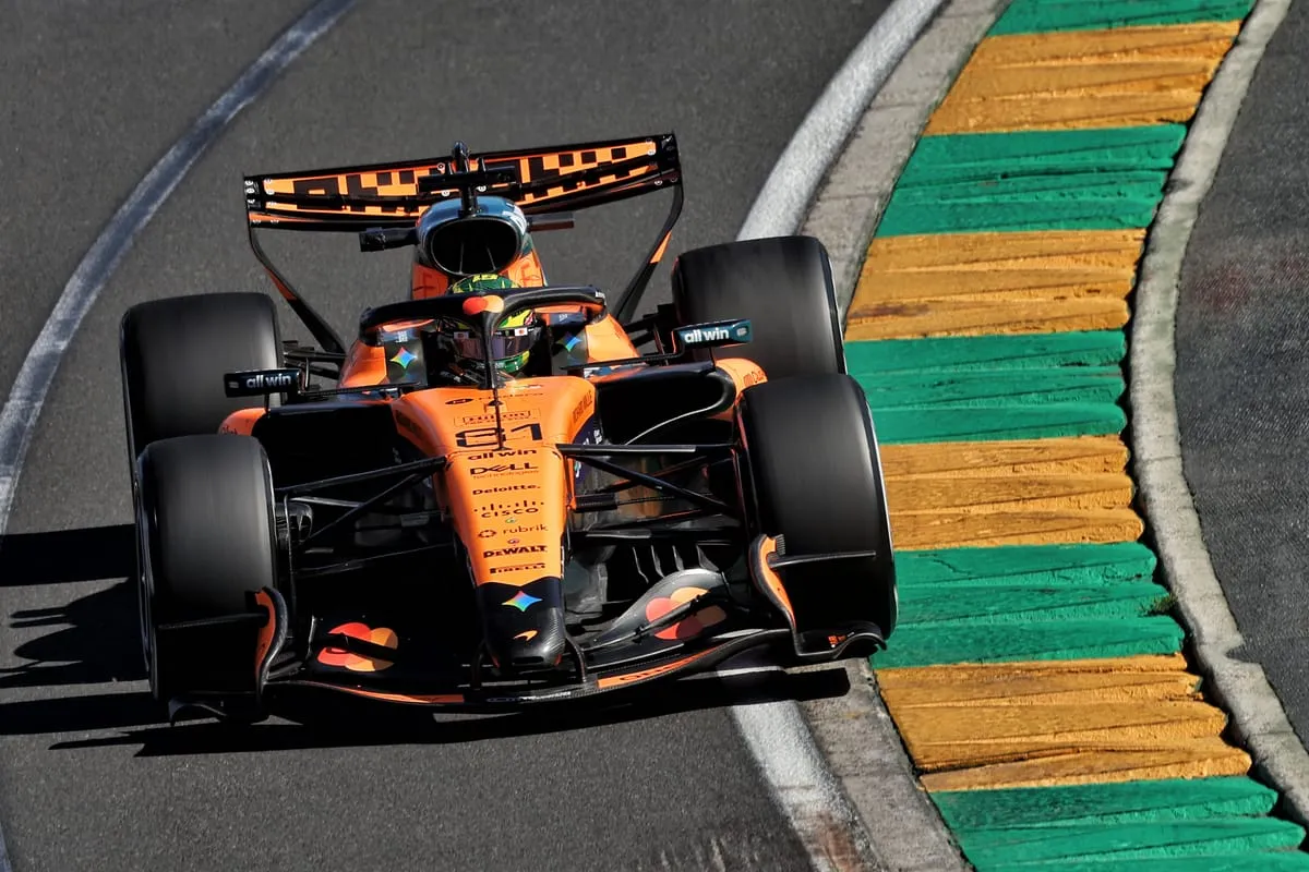 Oscar Piastri, Avustralya Grand Prix'inde FP2'ye Hükmediyor: Mercedes Güçlü Performans Sergiledi