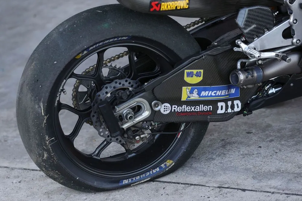 MotoGP Tayland Grand Prix'sinde Lastik Dramasının Perde Arkası: Neler Yaşandı?