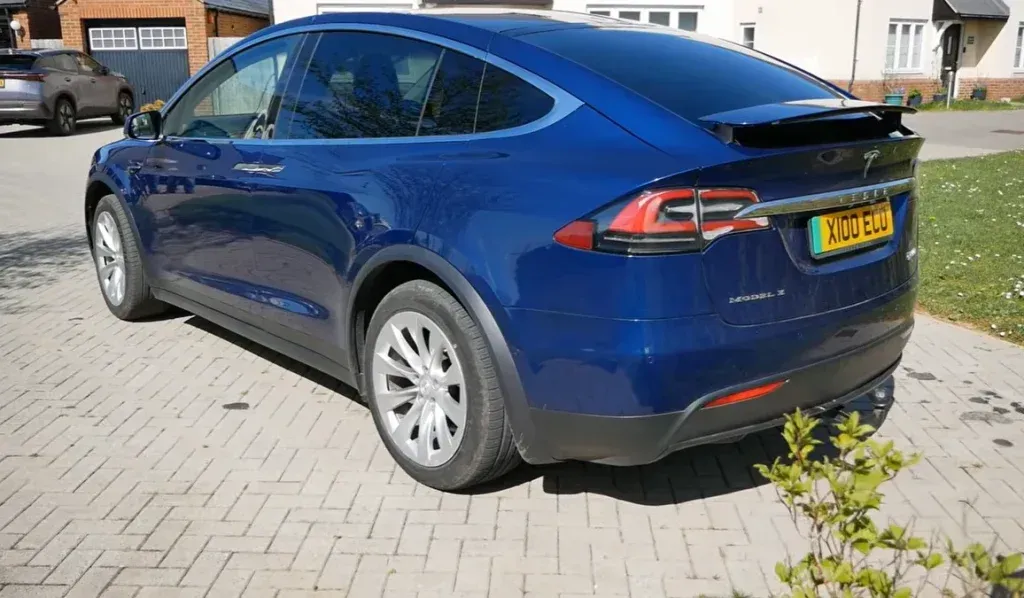 8 Yıl ve 270.000 Km Sonra Tesla Model X: Dayanıklılık Testini Geçti Mi?