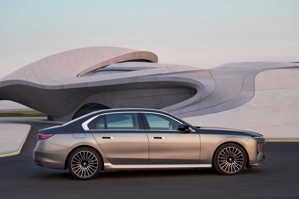 2027 BMW 7 Serisi'nin Yepyeni Tasarımı ve Yenilikleri Göz Kamaştırıyor