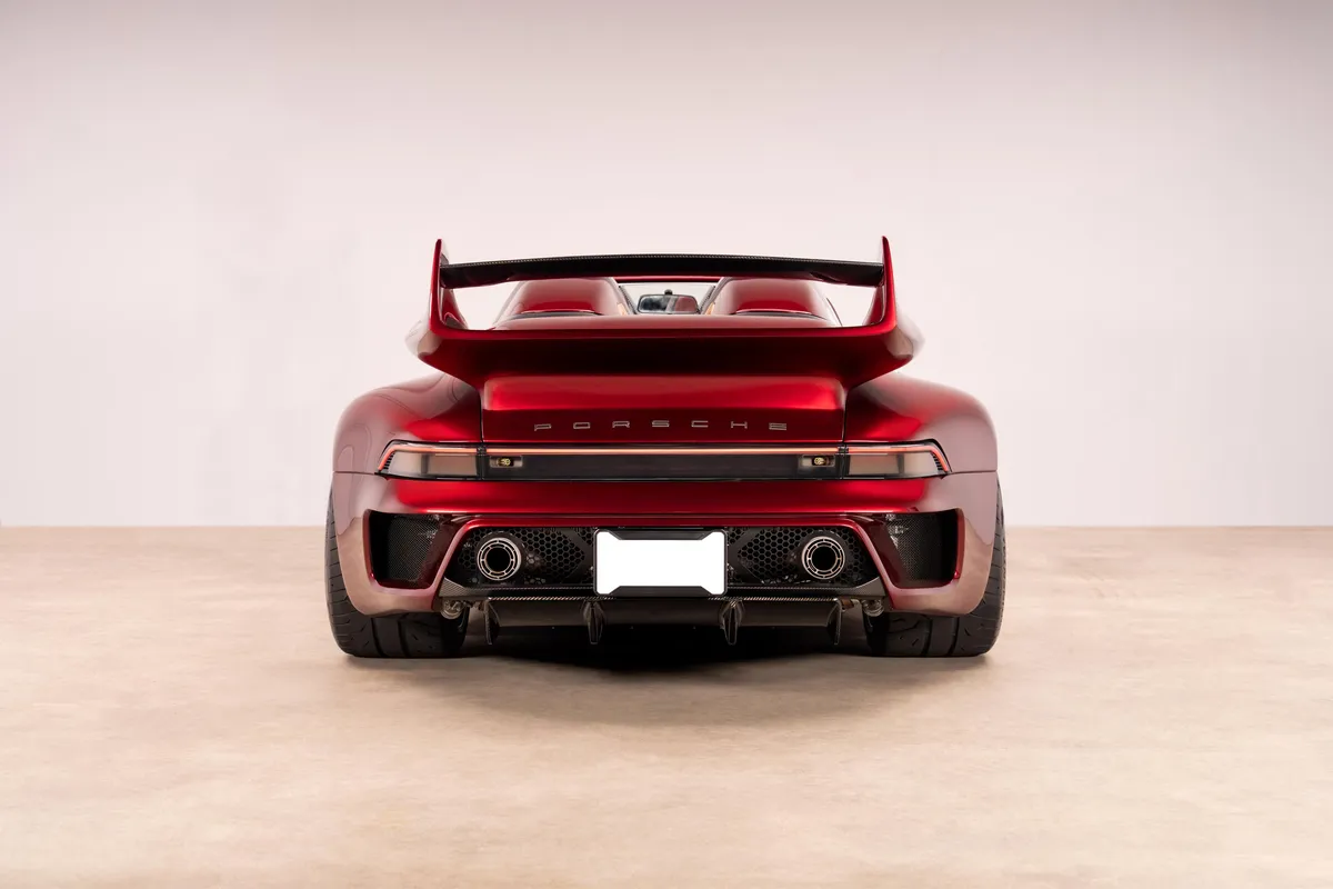 Gunther Werks'ten Porsche 911 Turbo Speedster: Nostalji ve Performansın Buluşması