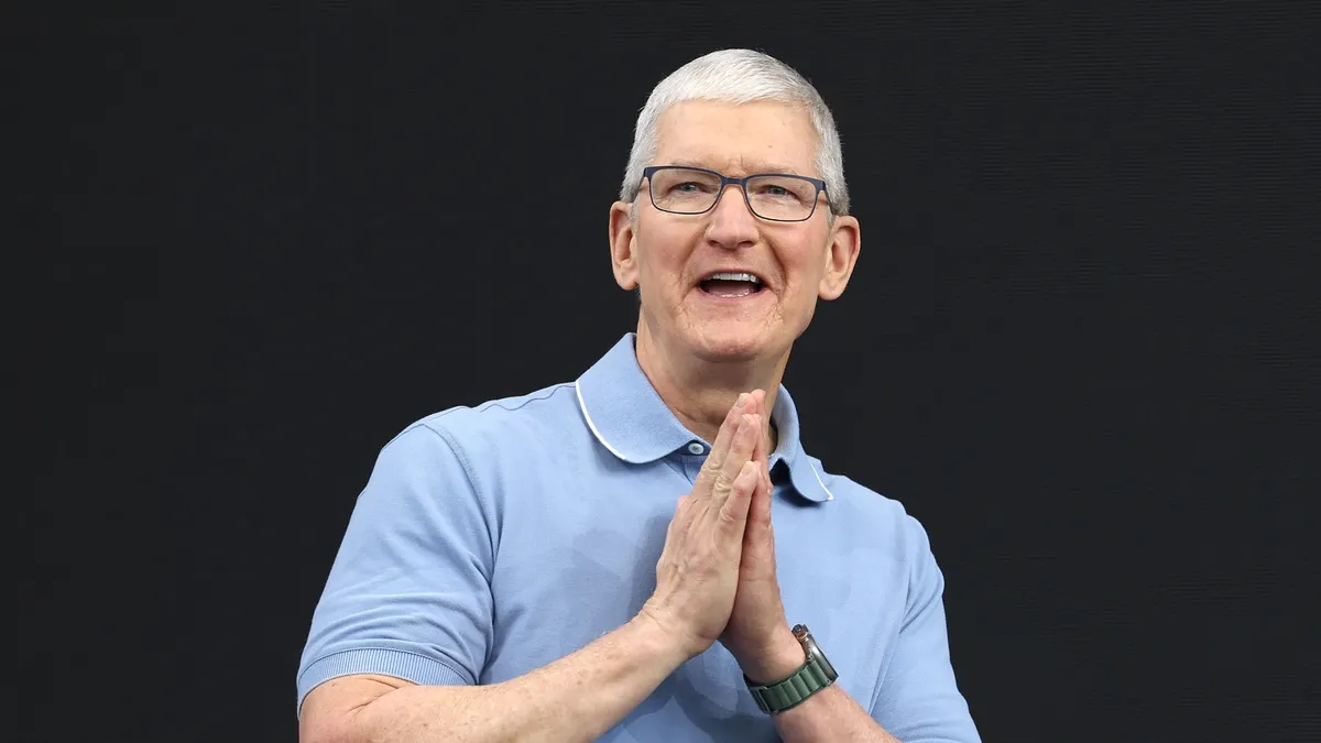 Tim Cook'un 'Sadelik Kuralı': ChatGPT Komutlarında Yaratıcılığı Nasıl Ateşledi?