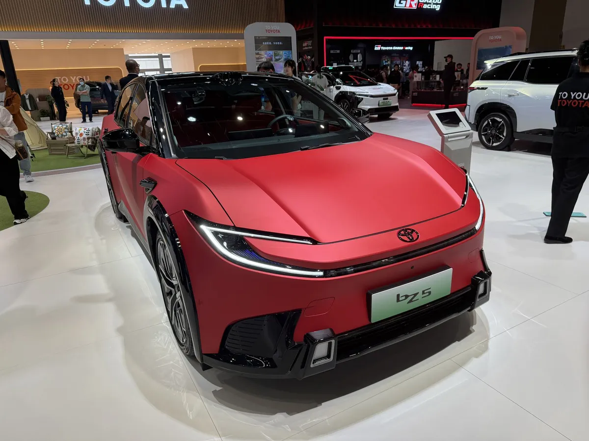 2026 Pekin Otomobil Fuarı: Elektrikli ve Çin Odaklı Geleceğin Nabzı Atıyor
