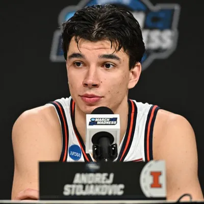 ابن نجم NBA السابق يدخل قائمة مسودة 2026 بعد إعلانه العودة للجامعة: مفاجأة مدوية للجماهير
