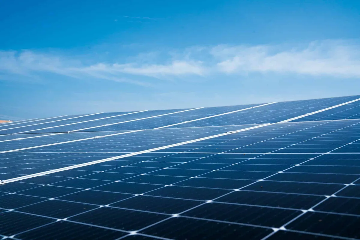 Güneş Enerjisi Santralleri ve Toplum Sağlığı: Bilim mi, Korku mu?