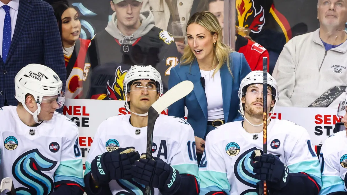 Jessica Campbell Seattle Kraken'dan Ayrılıyor: NHL Tarihindeki İlk Kadın Antrenörün Geleceği Belirsiz
