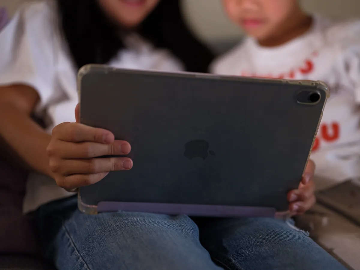 Çocukların Online Yaş Kontrollerini Aşma Yöntemleri ve Güvenlik Endişeleri