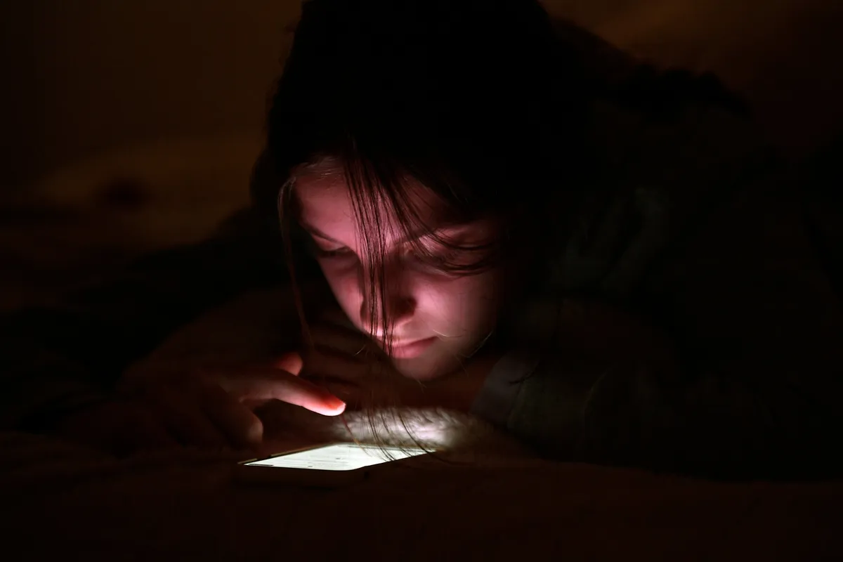Çocukların Online Yaş Kontrollerini Aşma Yöntemleri ve Güvenlik Endişeleri