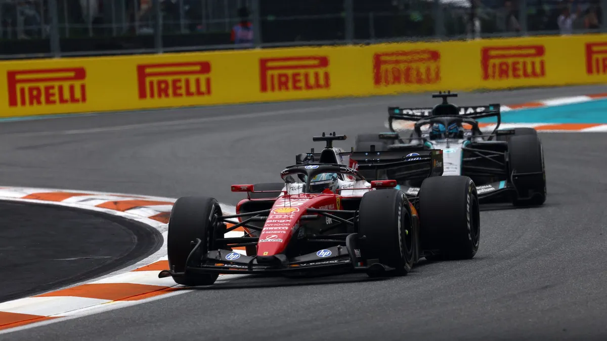 Charles Leclerc'e Miami Grand Prix'sinde Ağır Ceza: Pist Dışına Çıkmanın Bedeli 20 Saniye