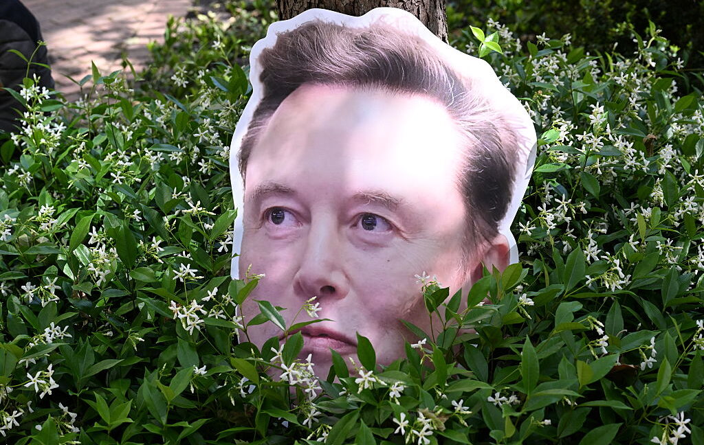 Elon Musk's Settlement Offer and Alleged Threats Revealed in OpenAI Trial Filings