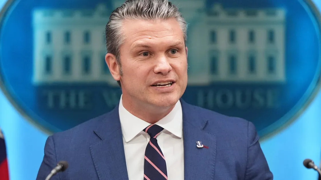 Pete Hegseth'ten 1.5 Trilyon Dolarlık Savunma Bütçesi İçin Yapay Zeka Destekli Tanıtım: Sosyal Medyada Alay Konusu Oldu