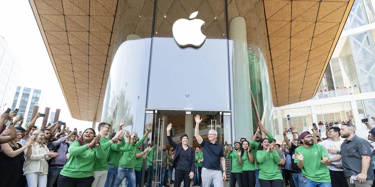 Apple's Ambitious Fall 2026 Product Roadmap: iPhone Ultra, New AirPods, and Mac Innovations Expected