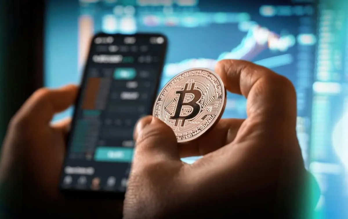 Kripto Para Piyasası 24 Saatte 100 Milyar Dolar Değer Kaybetti: Jeopolitik Gerilimler ve Enflasyon Endişeleri Piyasalara Hükmediyor