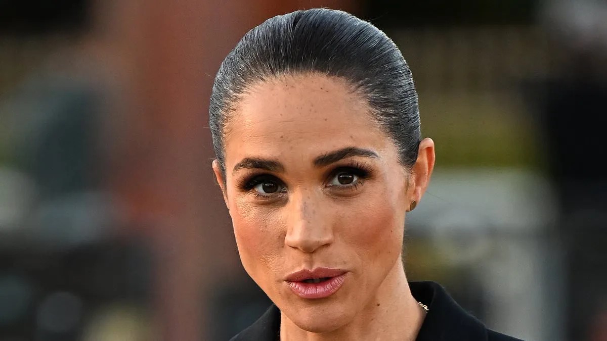 Meghan Markle'ın Sosyal Medya Eleştirisi ve Lilibet Poza Tepkiler: Çelişkili Davranış İddiaları