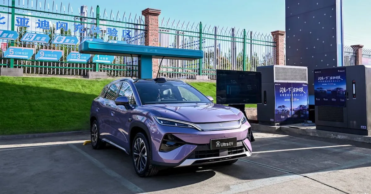 BYD Song Ultra EV: اختبار شحن فائق السرعة ورحلة عبر الصين