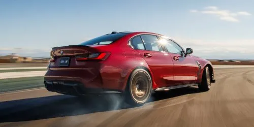 BMW M3 CS: Performans ve Sürüş Dinamiklerinin Yeniden Tanımı