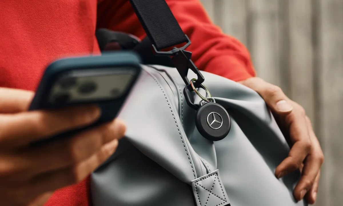 Mercedes-Benz Anahtarları İçin Özel Chipolo Loop İzleyici Tanıtıldı