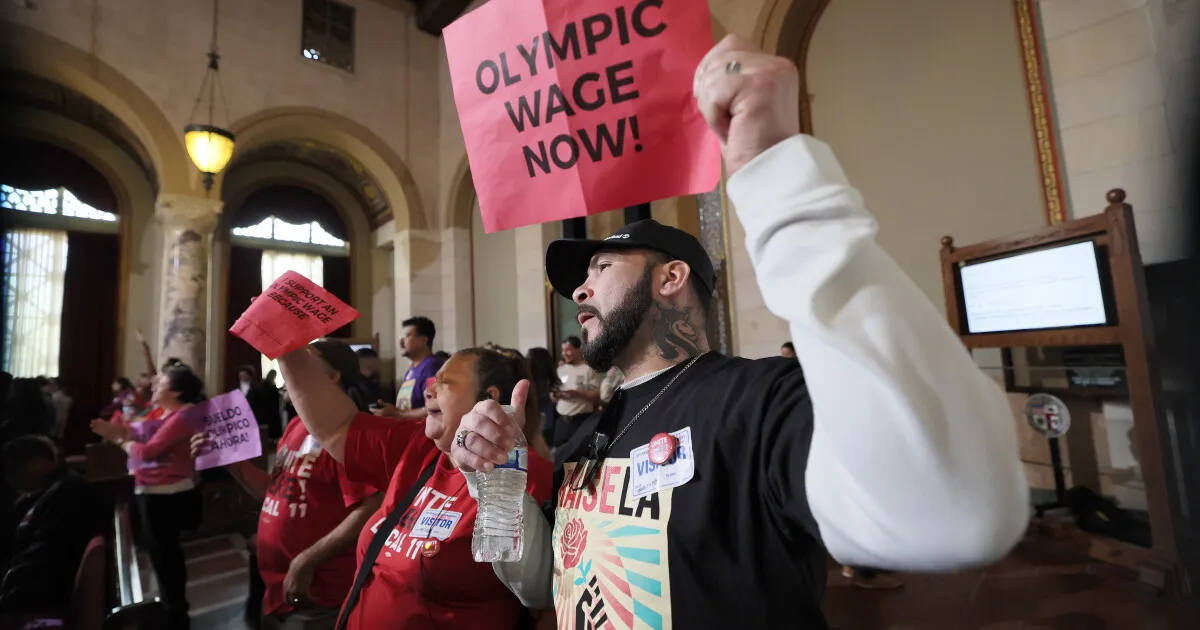 LA City Council Delays Minimum Wage Hike for Tourism Workers Amidst Political Maneuvering