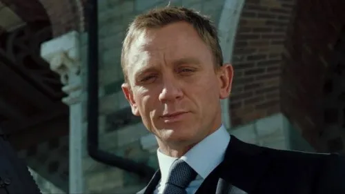 007 İlk Işık İnceleme Puanları: Eleştirmenlerden Gelen Değerlendirmeler