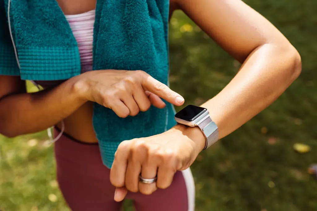 Apple Watch'ta Glikoz Takibi: Doğrudan Ölçüm Yakın mı, Yoksa Mevcut Teknolojinin Ötesi mi?