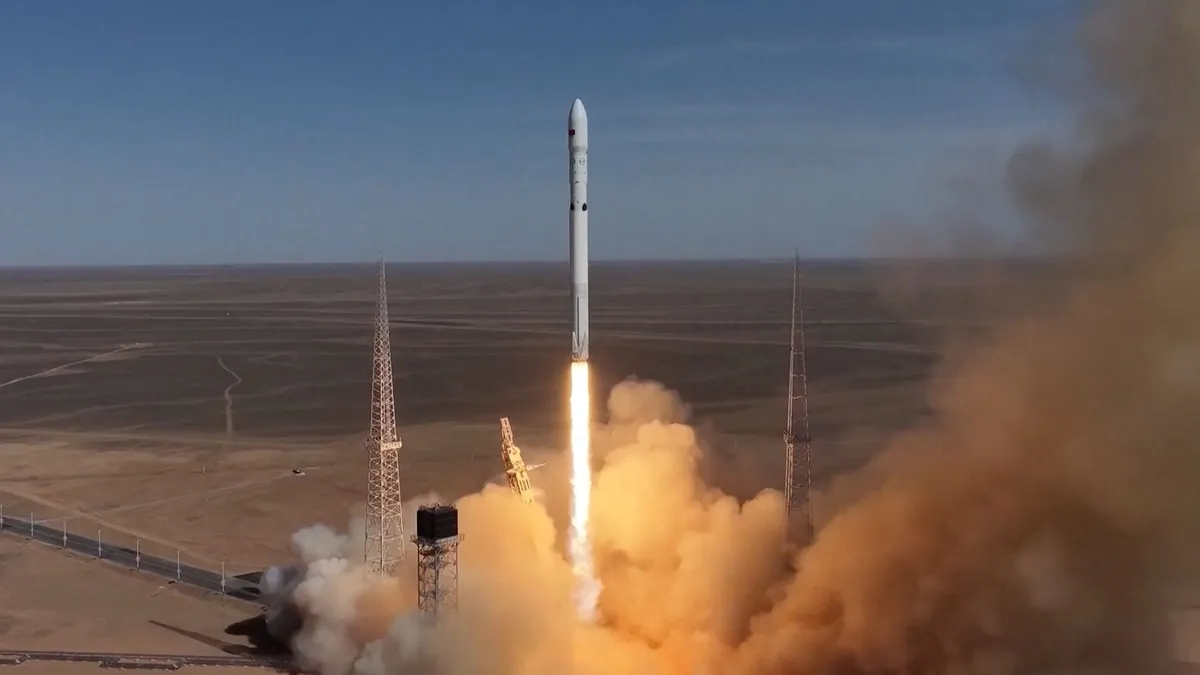 Çin'den Sürpriz Hamle: Falcon 9 Benzeri Roket İlk Uçuşunu Sessizce Gerçekleştirdi