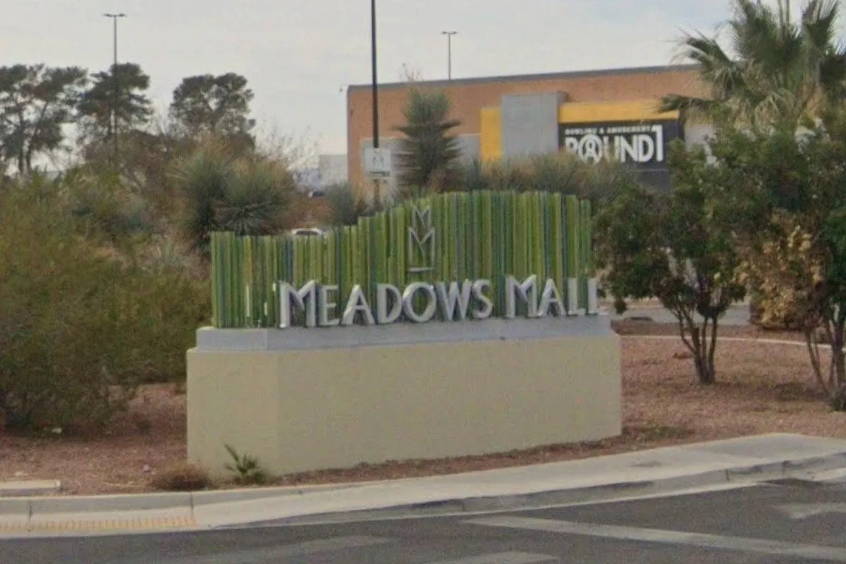 Las Vegas Meadows Alışveriş Merkezi'nde Gençlere Yeni Kural: Yetişkin Eşliği Zorunlu