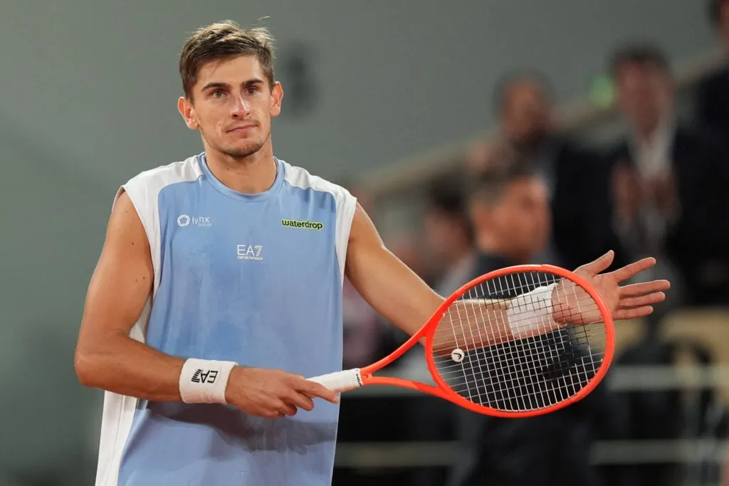 Flavio Cobolli, Tenis Dünyasına Damga Vuruyor: İlk Grand Slam Finaline Yükselişi ve Arnaldi'nin Veda Mesajı