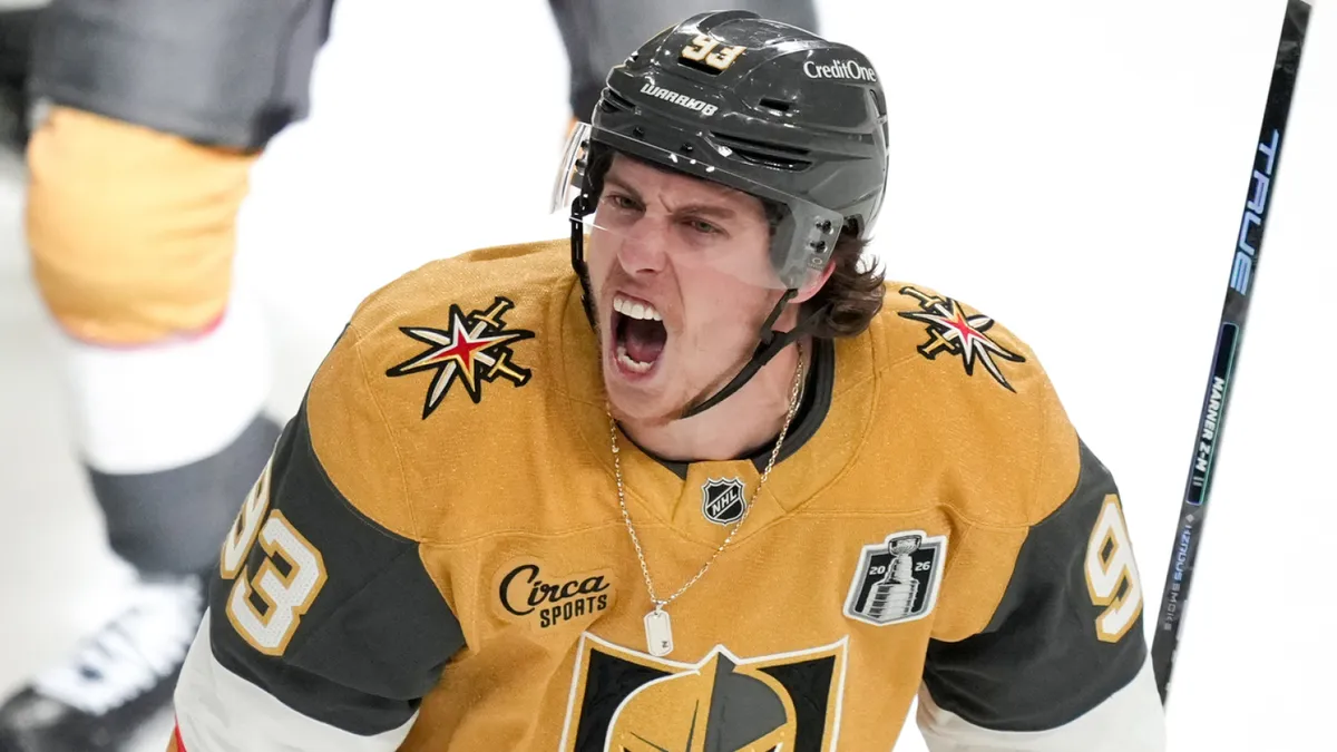 Mitch Marner'dan Stanley Cup Tarihine Geçen Performans: Hızlı Hat-Trick Rekoru