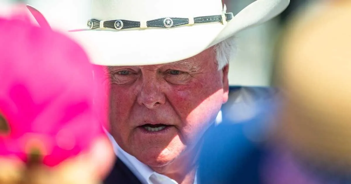 ABD Tarım Bakanlığı'ndan Teksas Tarım Komiseri Sid Miller'a Kuduz Böceği Yorumları Nedeniyle Uyarı