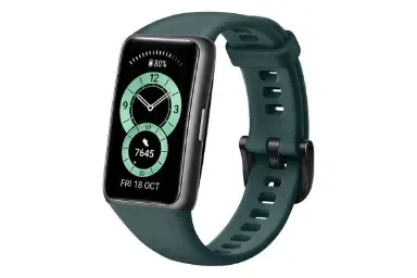 Karşılaştırma Fitbit Charge {request()->input('language_config')['common']['with']} Huawei Band 6