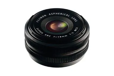 Karşılaştırma Fujifilm Xf 18Mm F2 R {request()->input('language_config')['common']['with']} Sigma 24 105Mm F4 Dg Os Hsm
