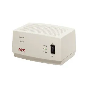 Karşılaştırma APC LE600I Voltaj Regülatörü, 4 AC Priz, 230V, Bej/Gri İle CDP R-AVR5008 Otomatik Voltaj Regülatörü 5000VA/2500W, 8 Priz, 525 Joule