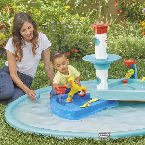 Karşılaştırma Little Tikes 3'ü 1 Arada Sıçrama ve Büyüme Su Masası {request()->input('language_config')['common']['with']} Summertime Kum ve Su Oyun Masası