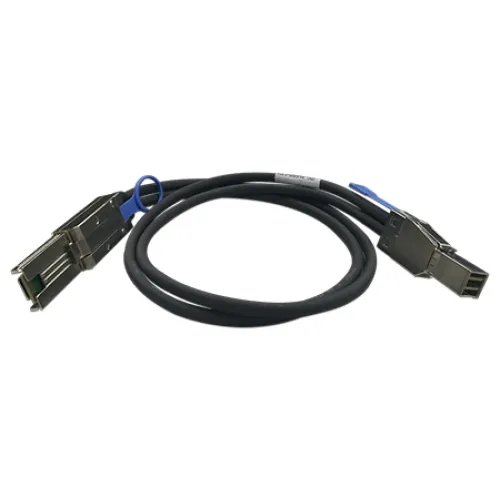 Karşılaştırma Microconnect SAT15010A1C6 SATA Kablosu İle QNAP CAB-SAS30M-8644-8088 SAS Kablosu