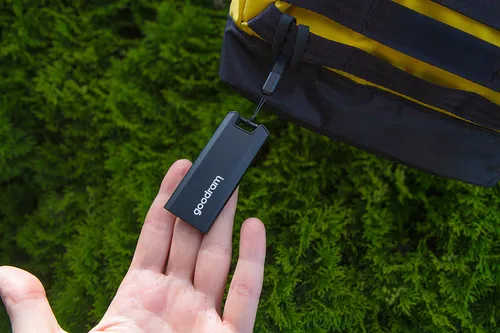 Goodram SSDR-GMRE-01T-K0 external solid state drive