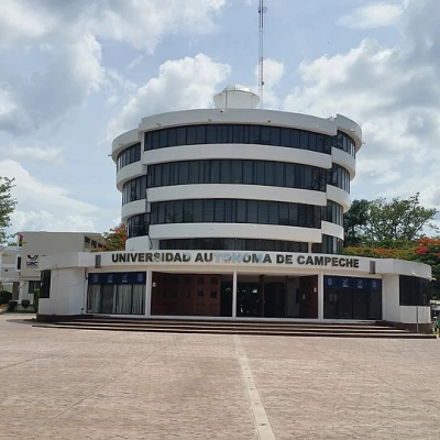 Campeche Özerk Üniversitesi