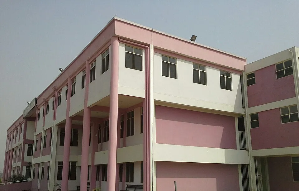 Resim All Nations University